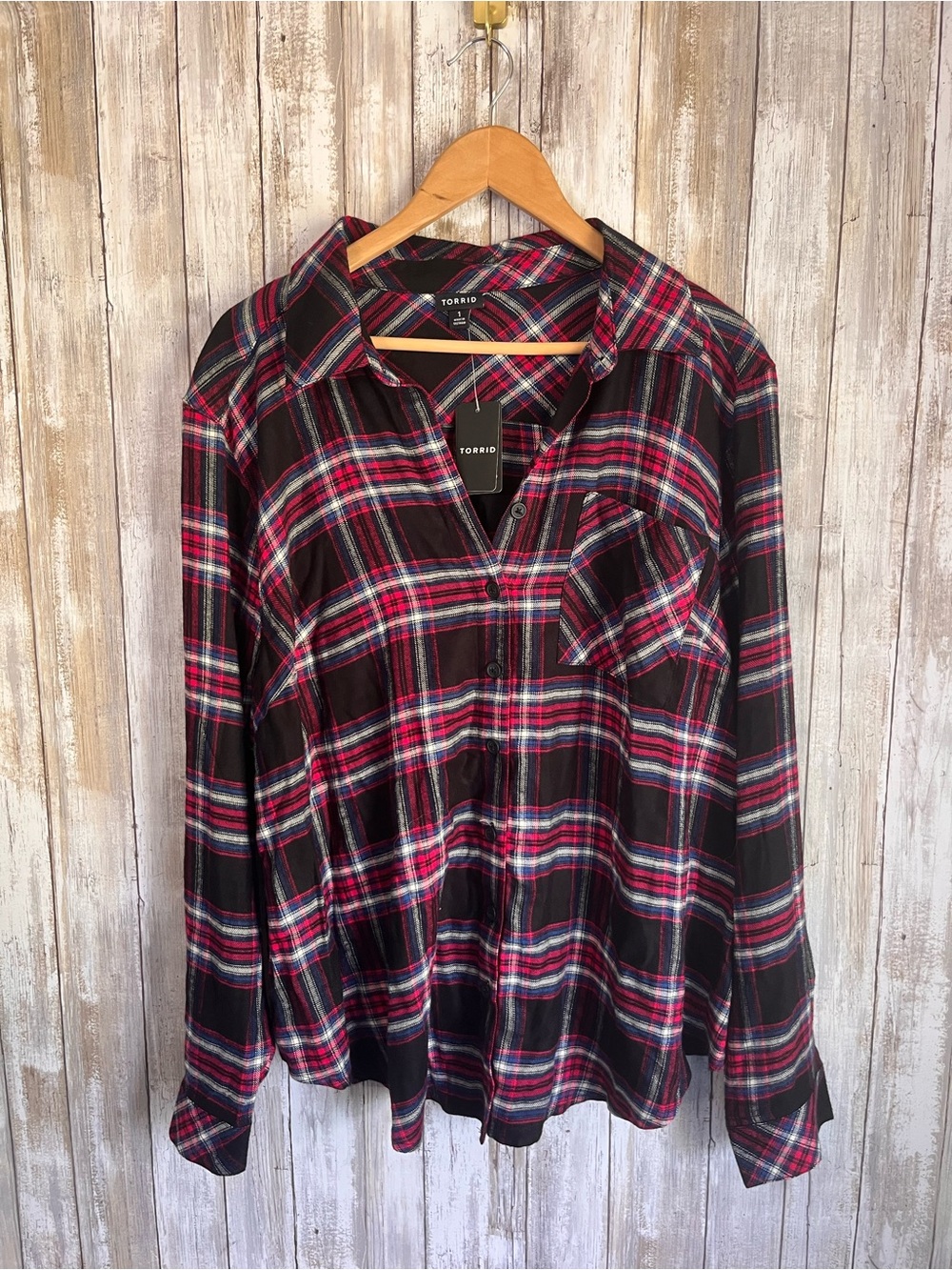 NWT Torrid Lizzie Plaid Button Down Shirt Red Black Size 1 14/16 - Picture 2 of 6